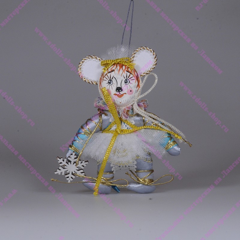 Фарфоровые ёлочная игрушка "мышка со снежинкой"