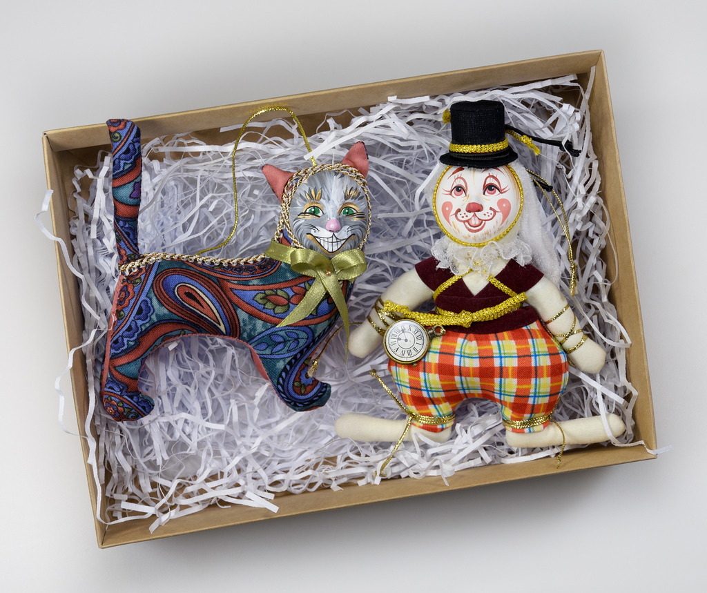 Набор подарочный из 2 игрушек "Алиса в стране чудес №3"