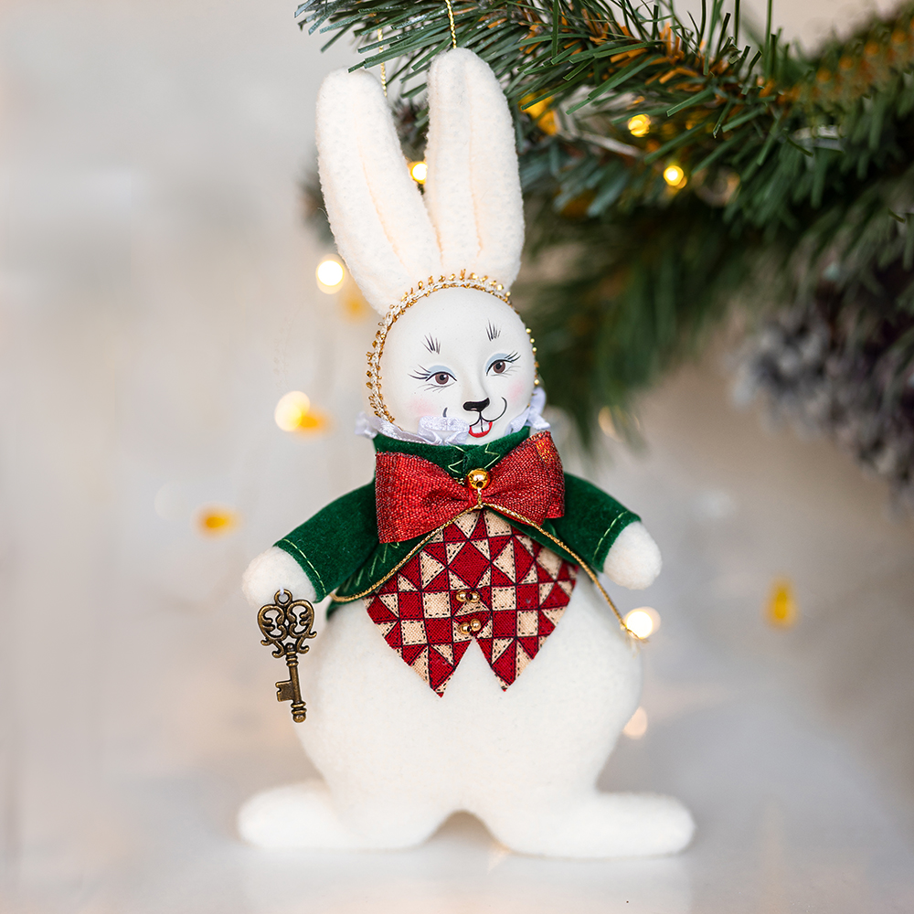 Фарфоровые ёлочная игрушка белый кролик