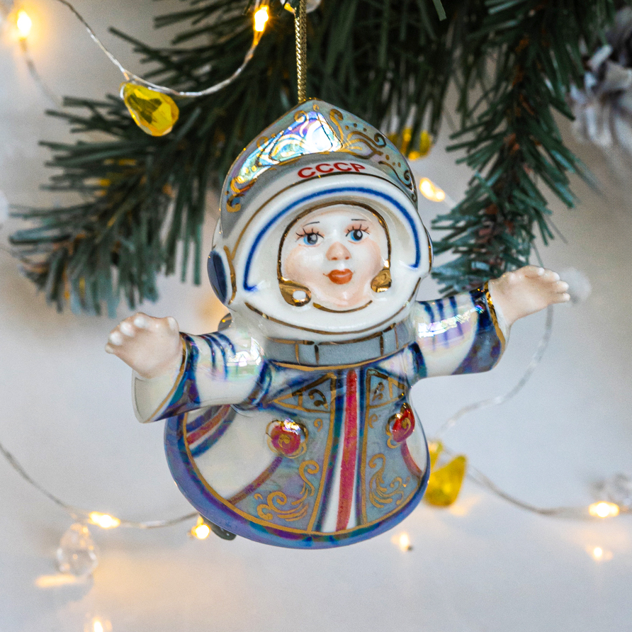 Набор елочных игрушек новогодний Коломеев Космический разноцветный 2 шт