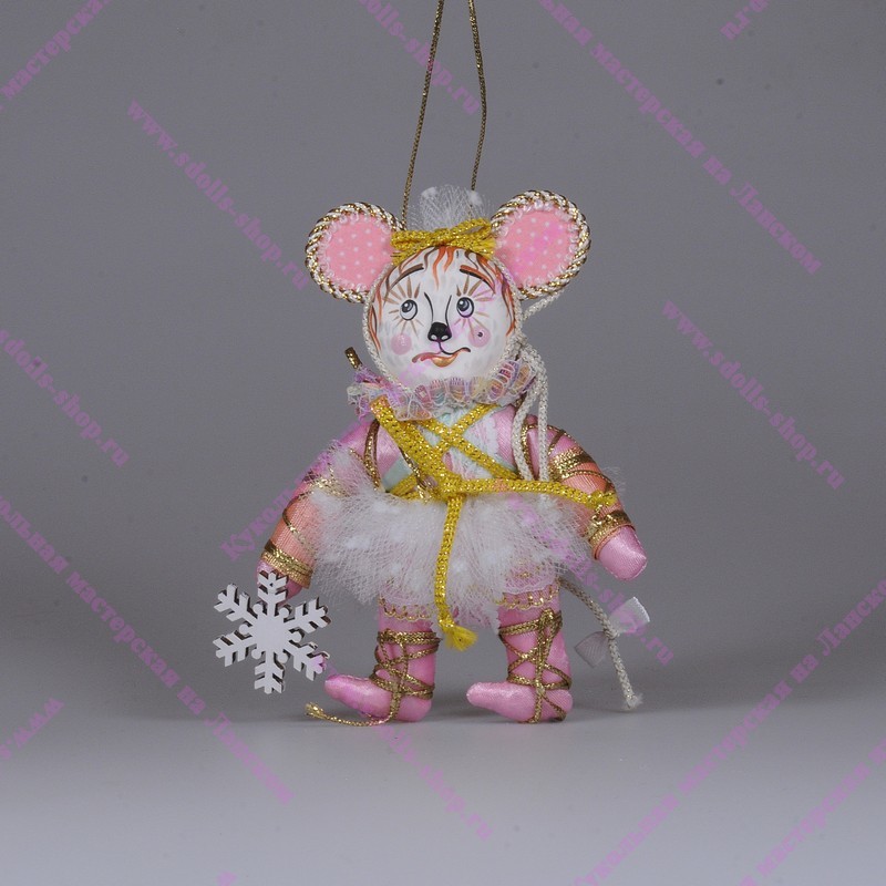 Фарфоровые ёлочная игрушка "мышка со снежинкой"